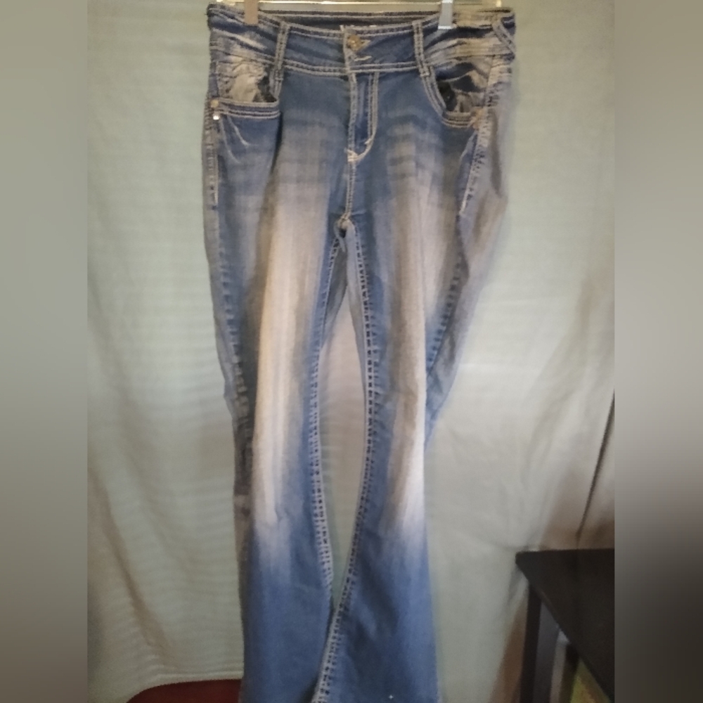 Wallflower Classic Juniors  Blue Jeans